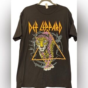 Vintage Style Def Leppard Graphic T-Shirt